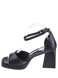 506526-7 Босоножки